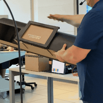 At the end of the class, due to the issue with Protopie Enterprise, we ran out of time and were unable to complete the second demo. Steve was showing us the possibilties of Arduino to extend the future project imagination. He advised that if we work with <em>Makey Makey</em>, it will be a personal project, but if we decide to work with <em>Arduino</em>, it has to be at least two people working together.